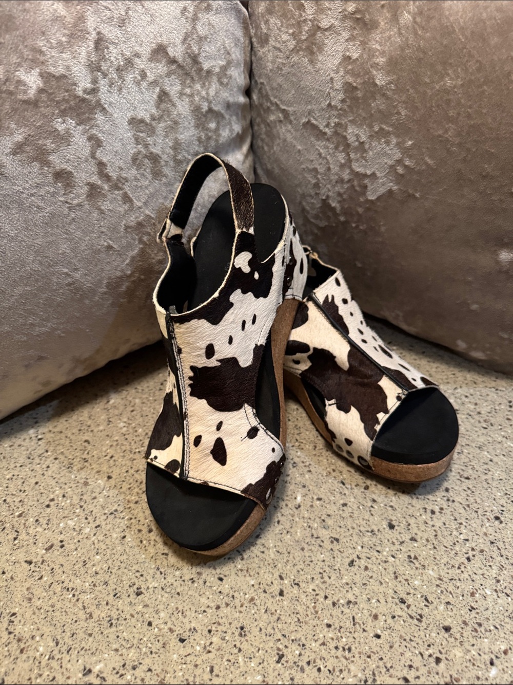 Corkys Cowhide Pattern Slingback Wedge Sandals - White & Brown